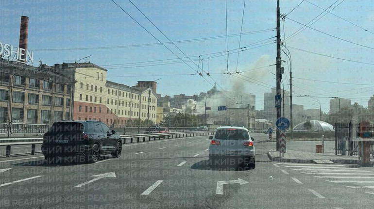 На фабриці Рошен в Києві сталась пожежа: деталі