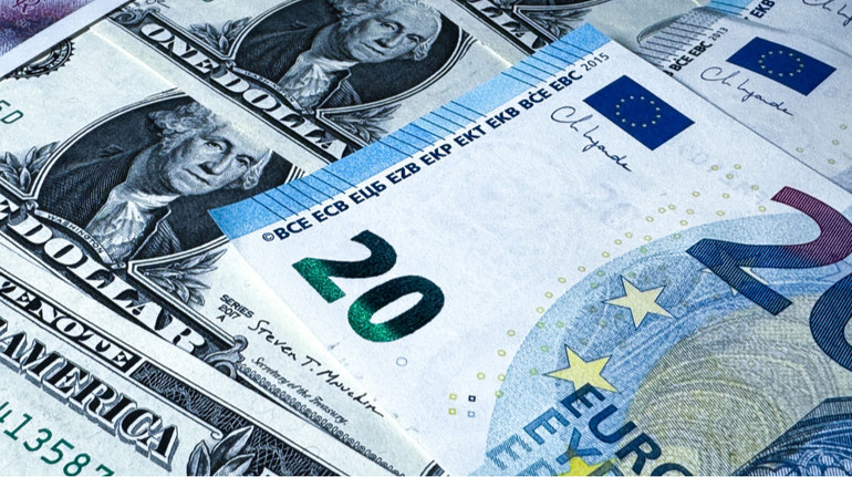 В январе Украина получила $3,8 миллиарда: большинство денег - кредит под активы РФ