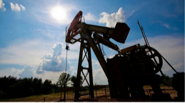 Цены на нефть продолжили рост на фоне обострения конфликта на Ближнем Востоке