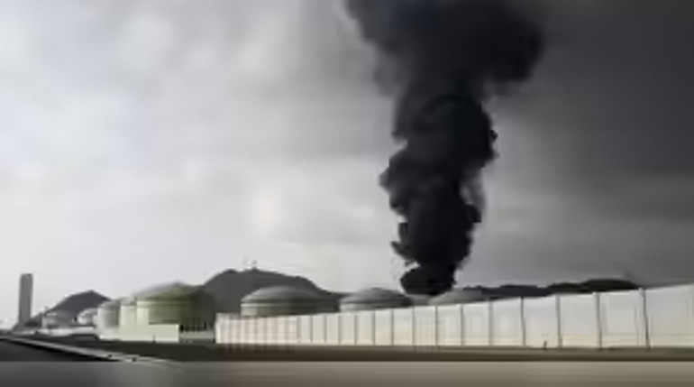 Іран атакував нафтосховища у порту ОАЕ