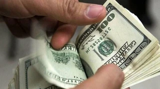 Депутат за $10 тисяч хабаря бронював ухилянта під ключ: знайшов критичне підприємство