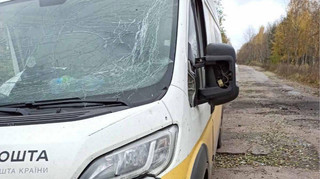 Ворог атакував автівки Укрпошти на Сумщині