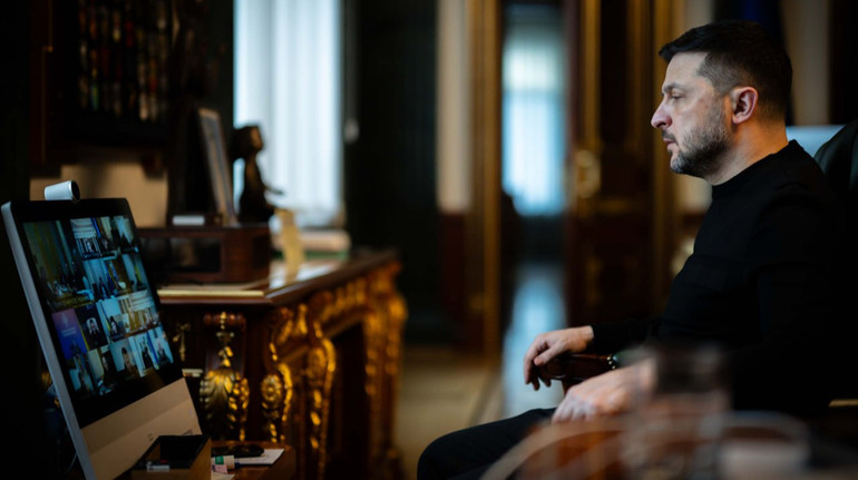 Зеленский: Фиксируем переориентацию российских ударов с энергетики на логистику