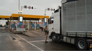 Кордон із Молдовою зупинено для транспорту через збій баз даних