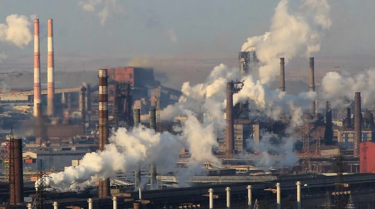 Крупная металлургическая компания РФ остановила 40% мощностей и готовит увольнение