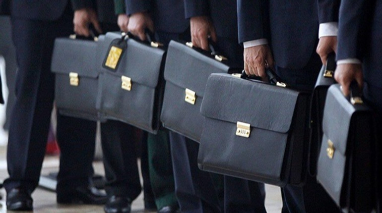 За год госслужащих в Украине стало меньше на пять тысяч