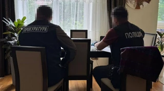 Десятки мільйонів гривень соцвиплат родичам: правоохоронці викрили махінації у  Дрогобицькій РДА