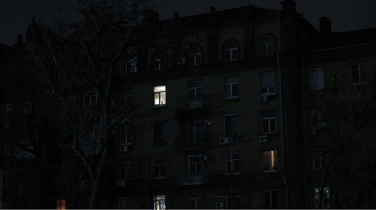 В Україні 17 лютого цілодобово діятимуть графіки відключення світла
