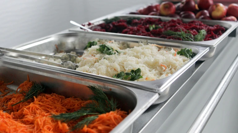 Правительство выделило еще более 46 миллионов на модернизацию школьных столовых