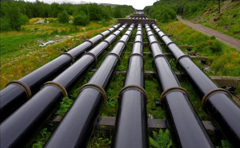 Санкції на Лукойл не зменшили постачання нафти до Угорщини та Словаччини