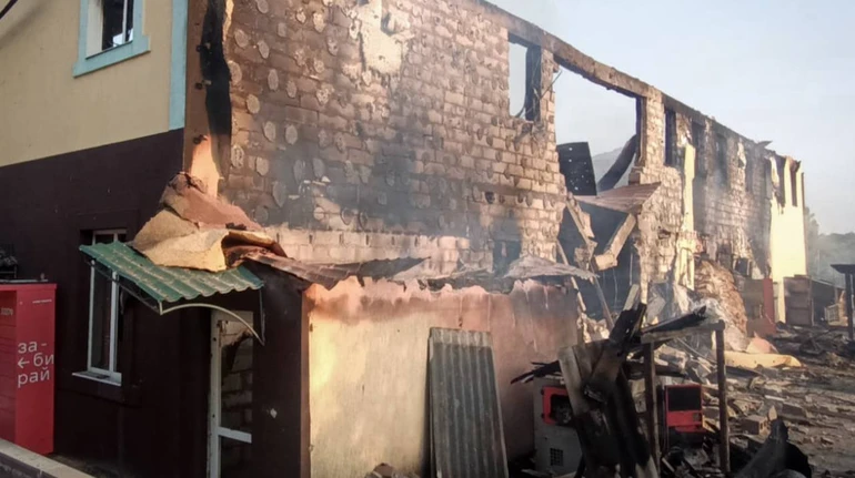 Ворог знищив відділення «Нової пошти» на Сумщині ударом дрона «Шахед»
