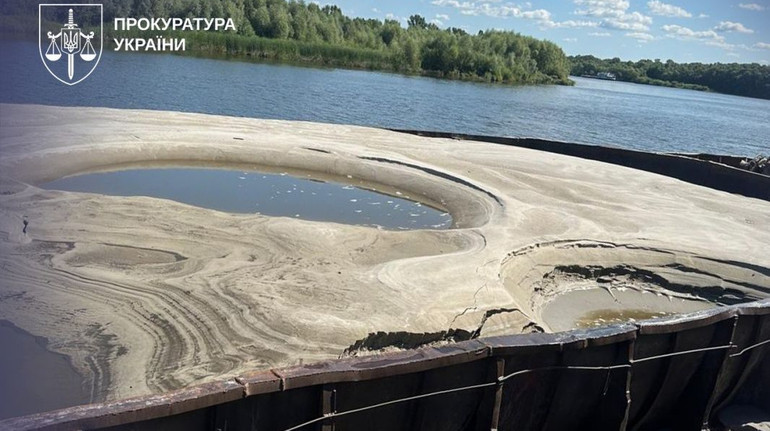 На Київщині викрили незаконне видобування піску: збитки довкіллю – понад 22 мільйона