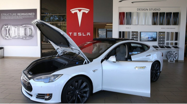 Продажі Tesla в Китаї досягли рекордного рівня у 2024 році, попри глобальний спад