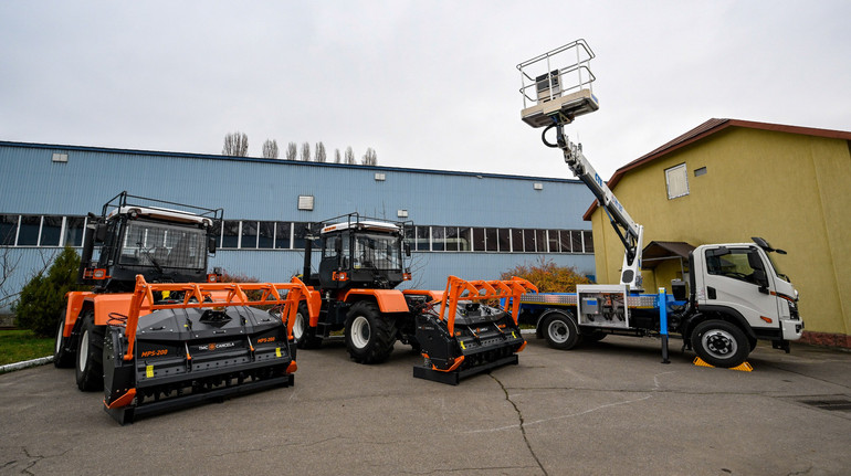 Укрзалізниця отримала нову спецтехніку