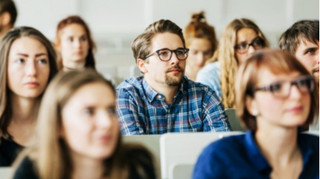 В Україні у 2026 році студентські стипендії зростуть вдвічі – Мінфін