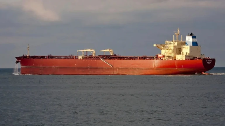 Российский танкер избежал досмотра норвежцев, изменив маршрут