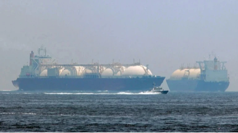 Россия предлагает странам Южной Азии подсанкционный газ со скидкой - Bloomberg