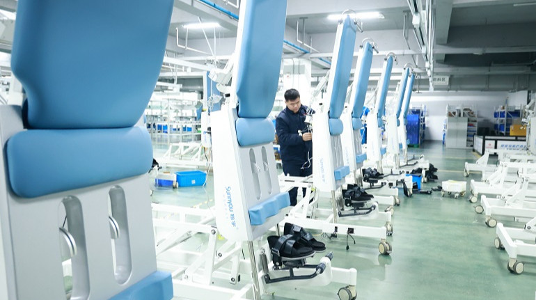 Китайські медвироби втратили доступ до тендерів ЄС на 150 мільярдів євро