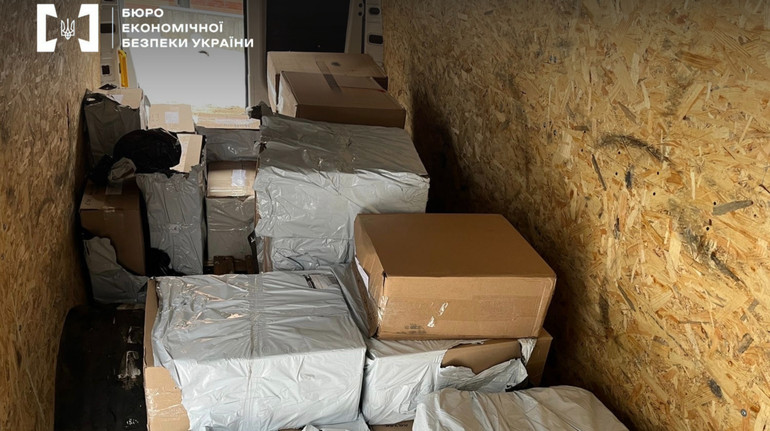 В Киеве разоблачили схему сбыта контрафактных сигарет на более 15 миллионов