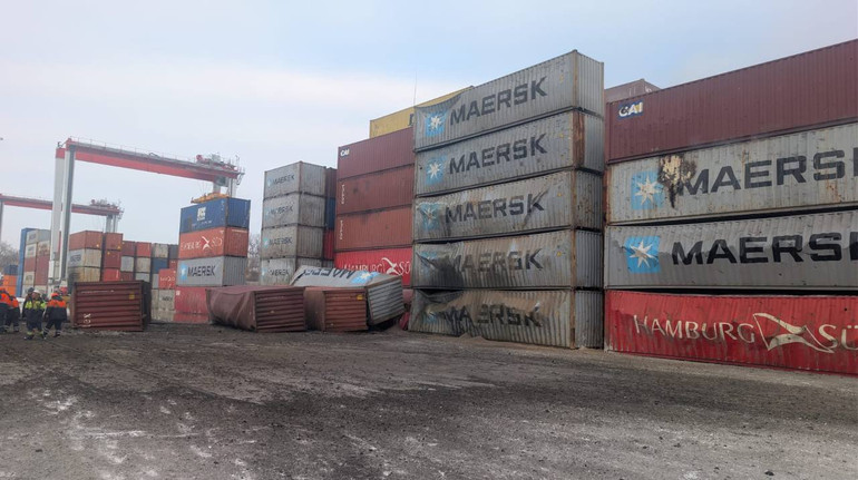 РФ ракетой ударила по Черноморскому порту, повреждено судно под флагом Мальты