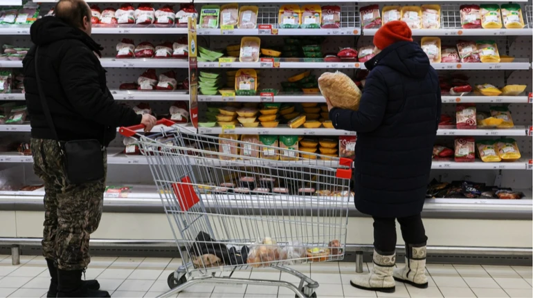 Після бензину – їжа: у Севастополі почали обмежувати продаж продуктів