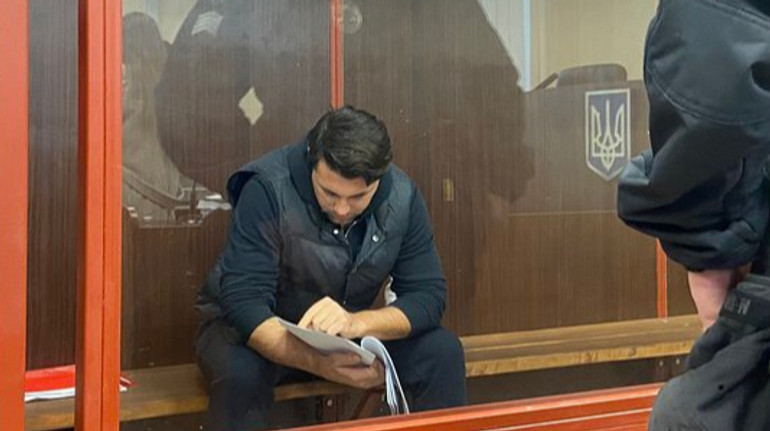 Суд дозволив зняти електронний браслет з Кудрицького