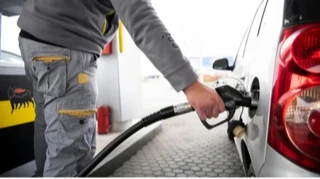 АМКУ рекомендував АЗС знижувати ціни на пальне, коли дешевшає нафта