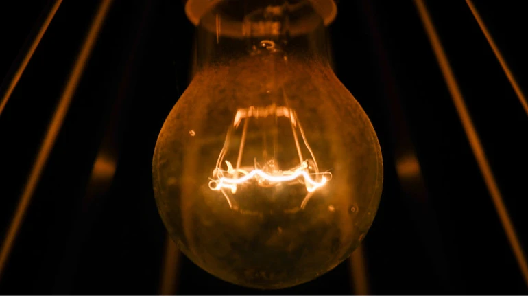 В Одесской области свет вернули десяти тысячам семей