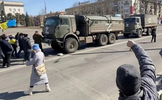 Тонкая грань между коллаборационизмом и выживанием. Как быть бизнесу на оккупированных территориях