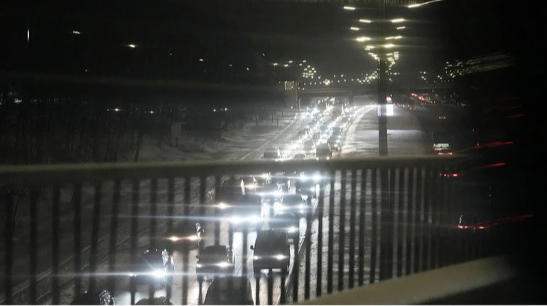 Комендантська година: регіони можуть запроваджувати гнучкі правила – Кулеба