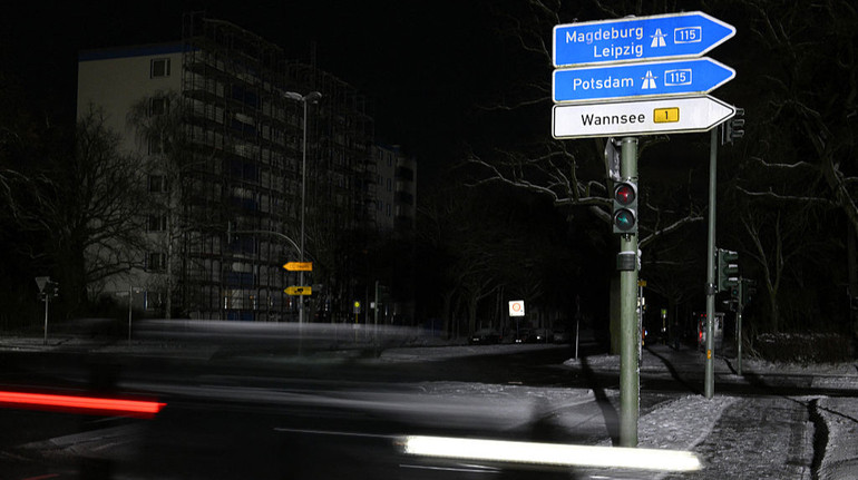 Берлін без світла та тепла: електропостачання зможуть відновити лише через кілька днів