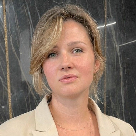 Олена Кошик