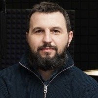 Игорь Безкаравайний