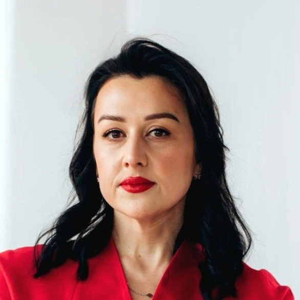 Олена Кувалдіна
