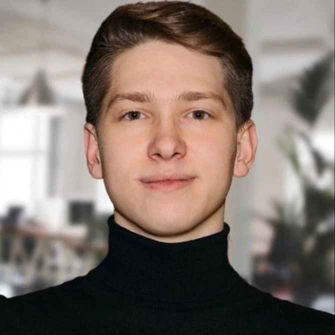 Максим Дяденко