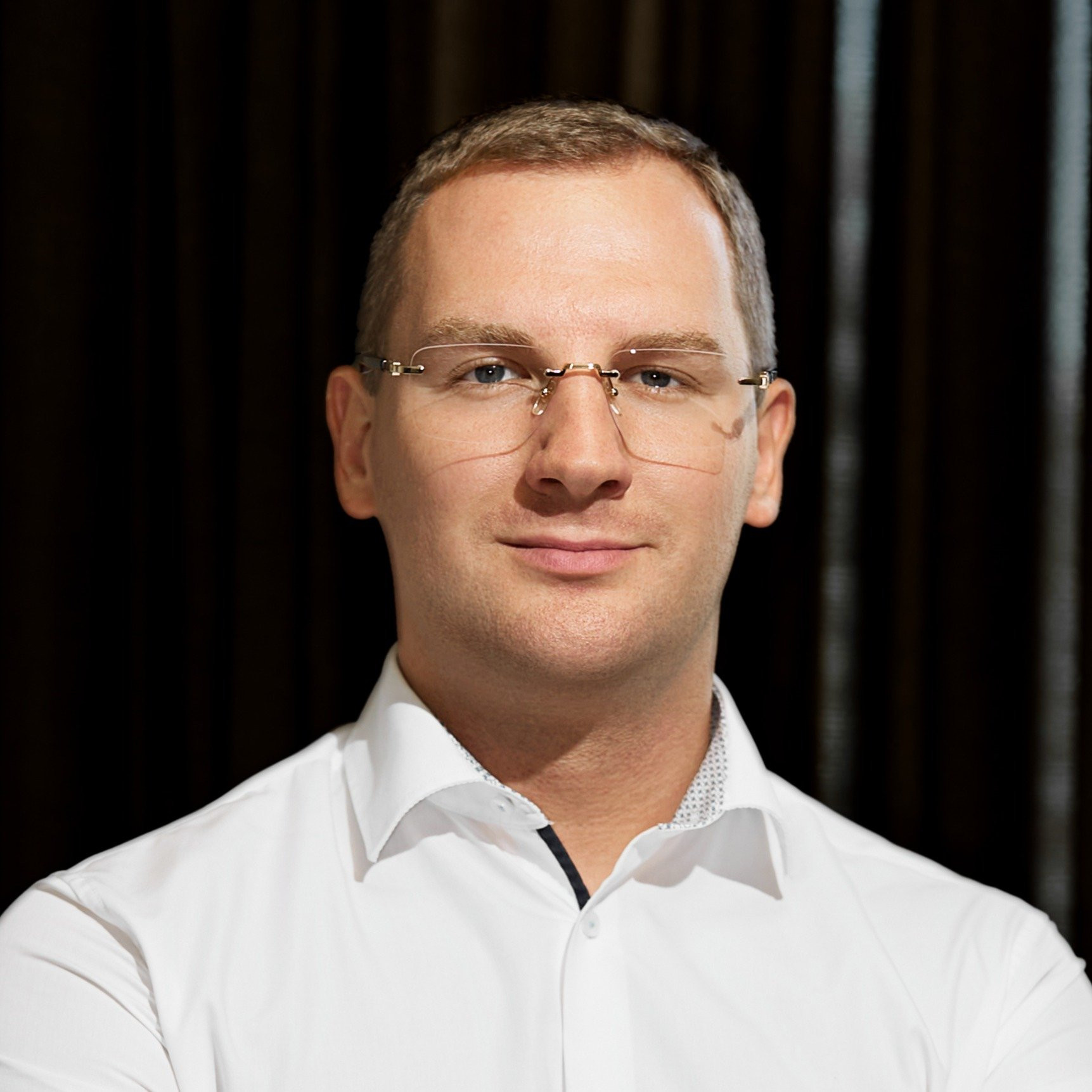 Антон Смірнов