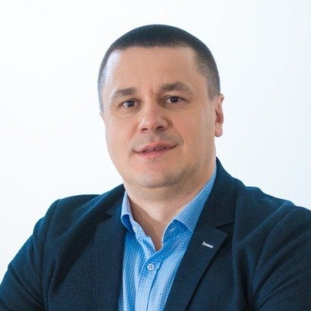 Петр Мельник