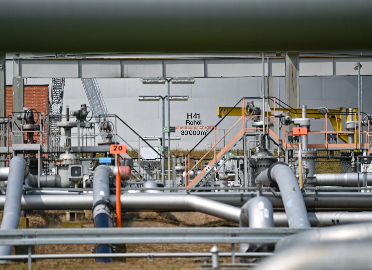 ЄС скоротив імпорт енергоносіїв з РФ, але повністю від них не відмовився