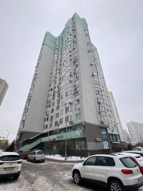 У жителей 25-этажного дома на Осокорках без электроэнергии исчезает тепло- и водоснабжение