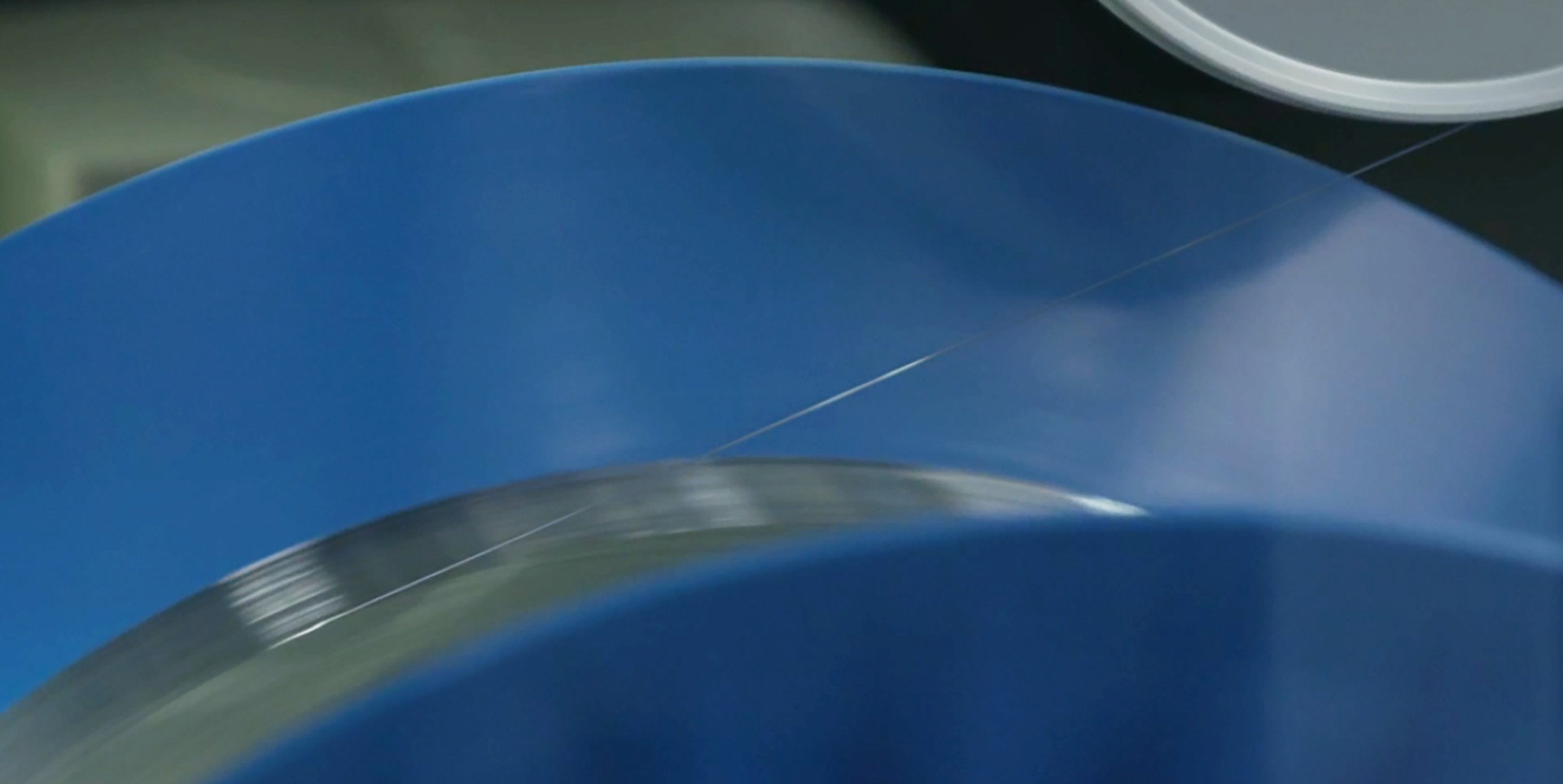 Намотка полого оптического волокна на катушку