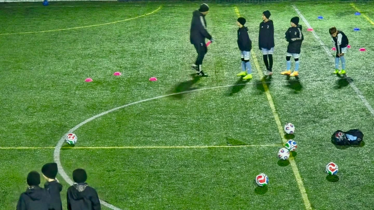 Juventus Academy Kyiv — единственная футбольная школа в стране, которая официально обучает по методике ФК Ювентус