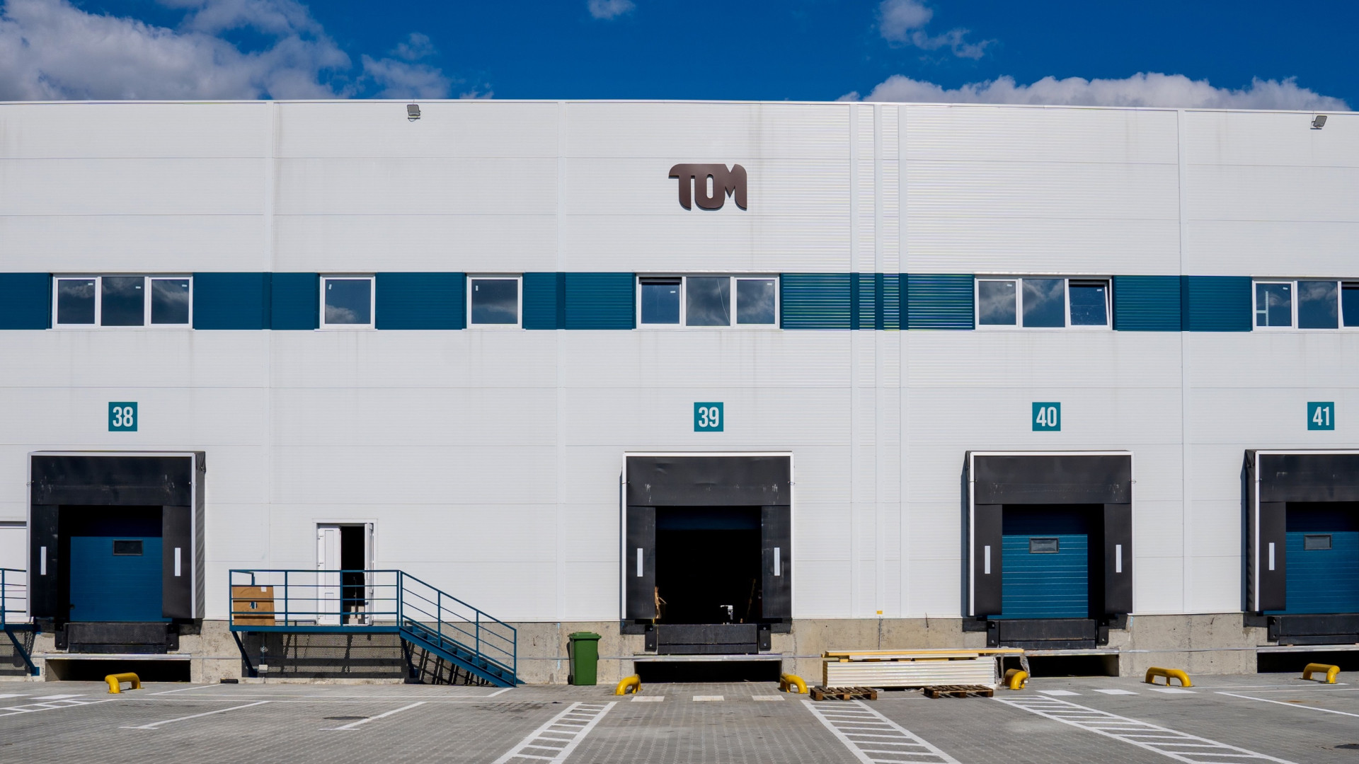 Приміщення компанії TOM у Львівському логістичному центрі Port
