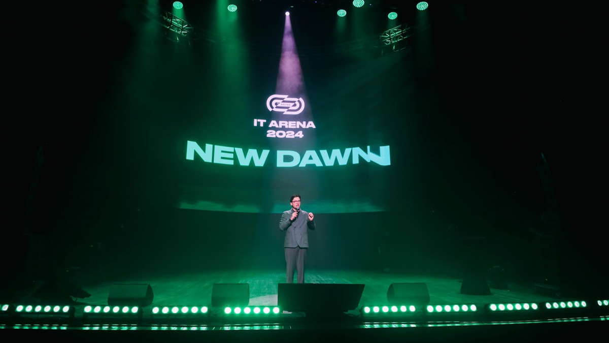 Степан Веселовський виступає на IT Arena, 2024 рік