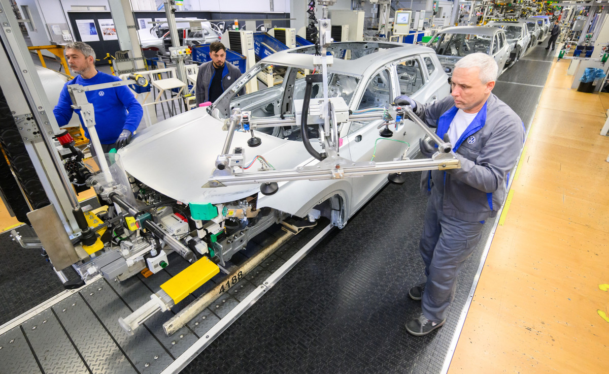 В Германии считают, что автомобильные пошлины Трампа навредят и США, и ЕС