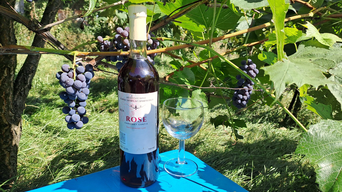 З каберне кортис Олександр Кудрявченко виготовляє рожеве вино