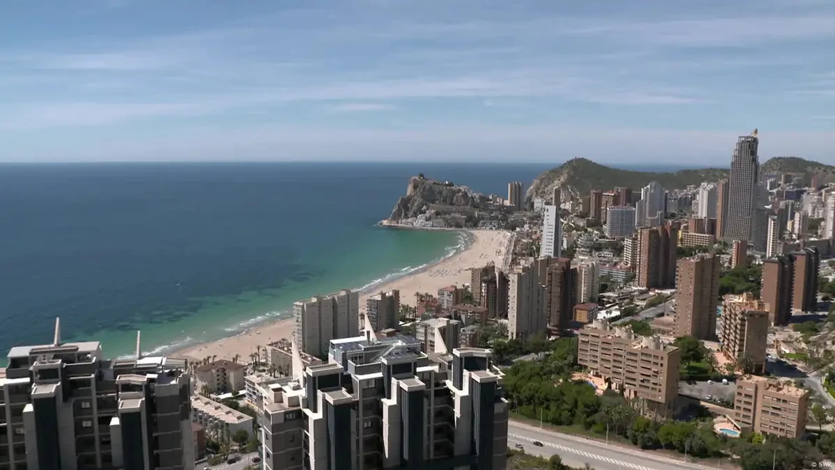 Налякані війною поляки скуповують нерухомість в Іспанії рекордними темпами