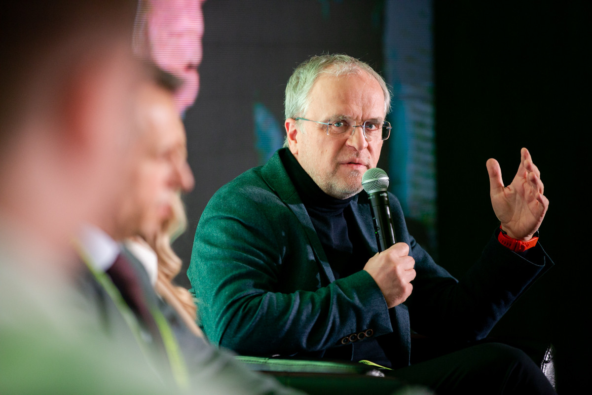 Александр Комаров: В Днепре ситуация катастрофическая. Нам нужны полевые сотрудники, которые физически подключают, ремонтируют и обслуживают сеть.