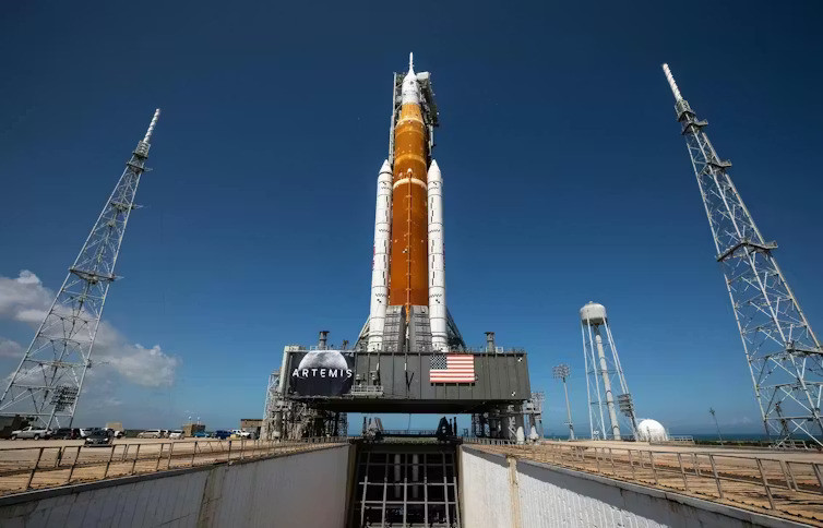 Каждый запуск ракеты-носителя SLS стоит около 2 млрд долл.