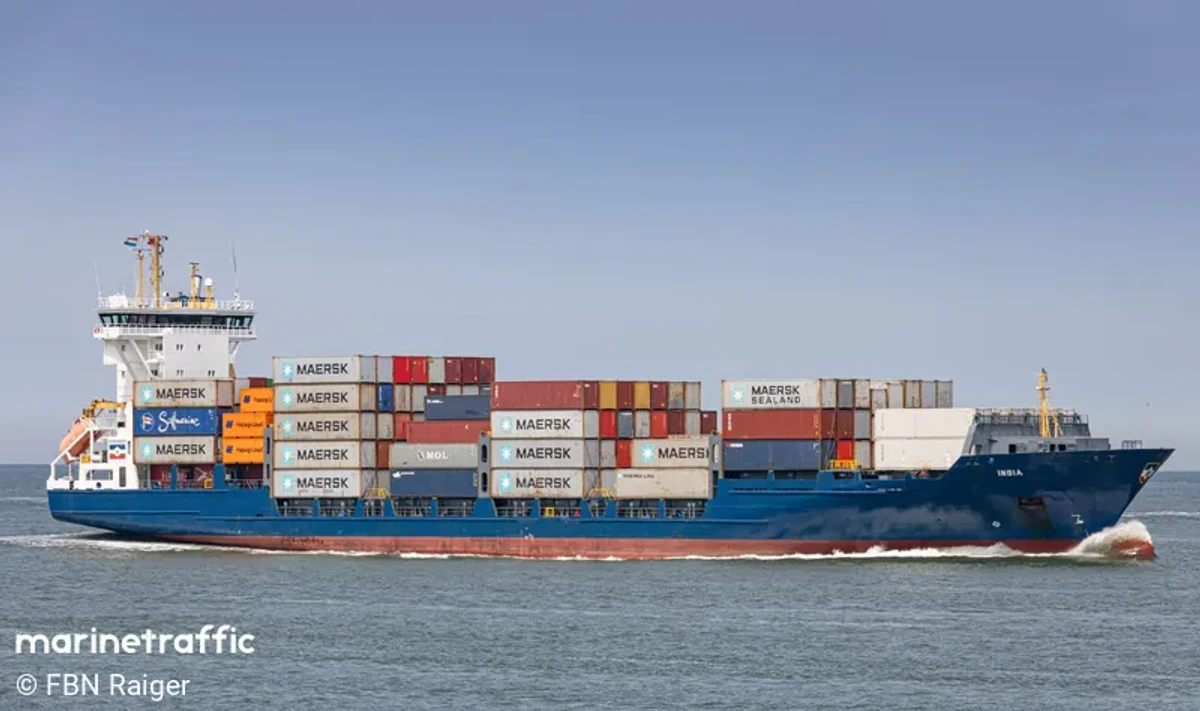 Российский корабль FESCO MAGADAN