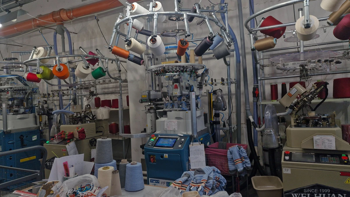 Італійська в'язальна машинка